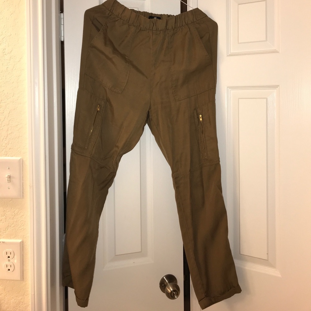 Cargo pants - olive